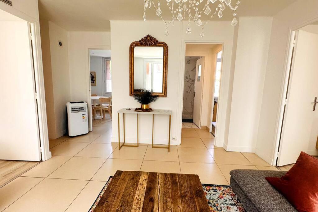 Appartement 3 Chambres + Parking A Lyon 7 エクステリア 写真
